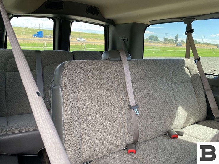 2019-gmc-3500-image-18