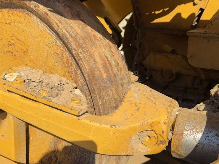 caterpillar-953b-image-72