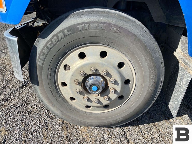 1995-mack-ch613-image-10