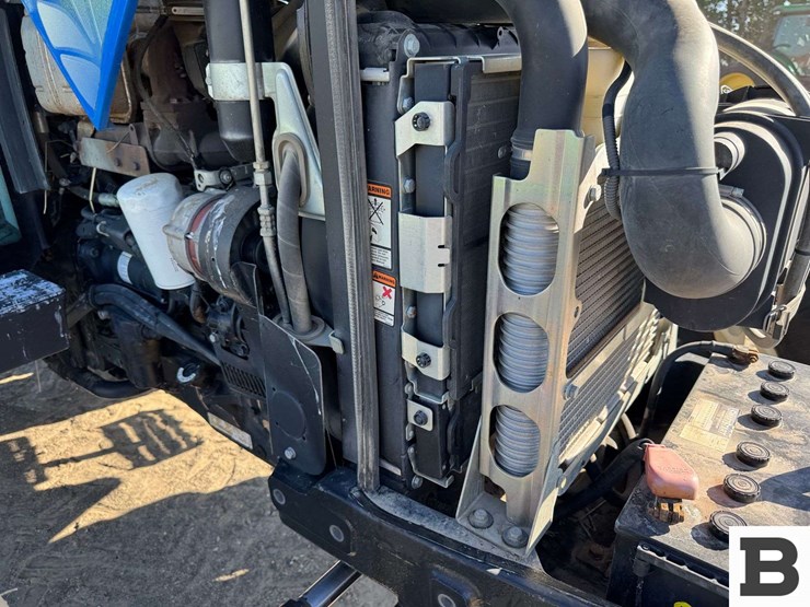 2010-new-holland-t5060-image-47