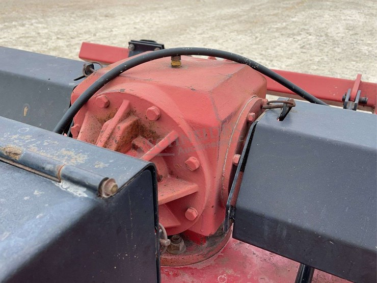 bush-hog-3210-image-12