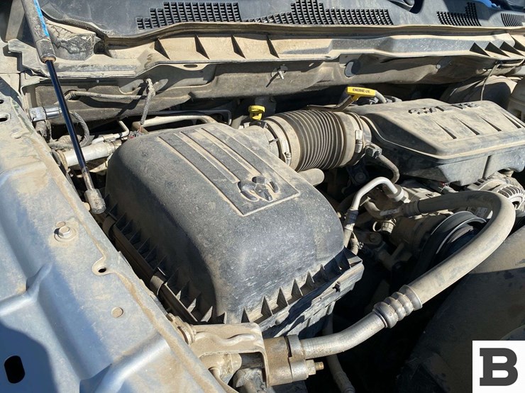 2013-ram-1500-pickup-image-30