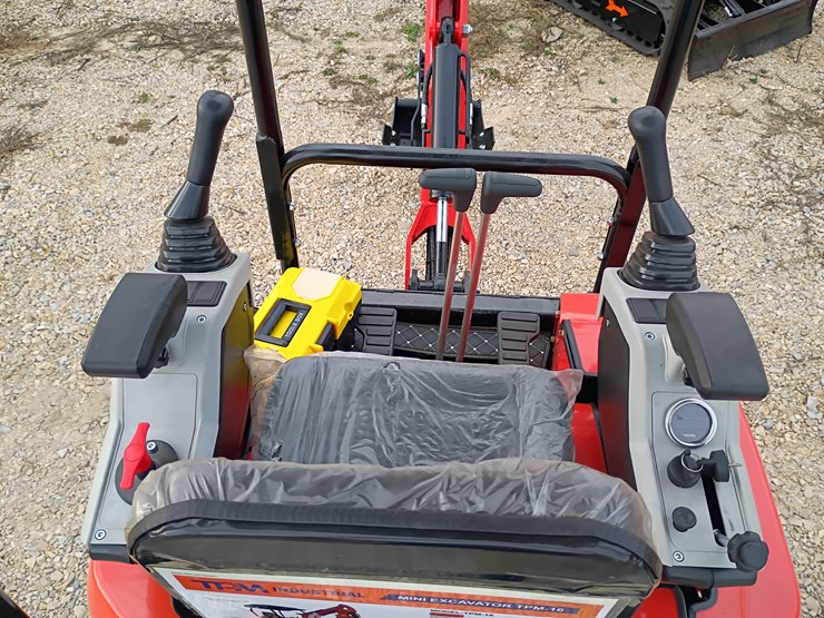 #l57-008-•-2025-tpm-16-mini-excavator-(gasoline)-image-12