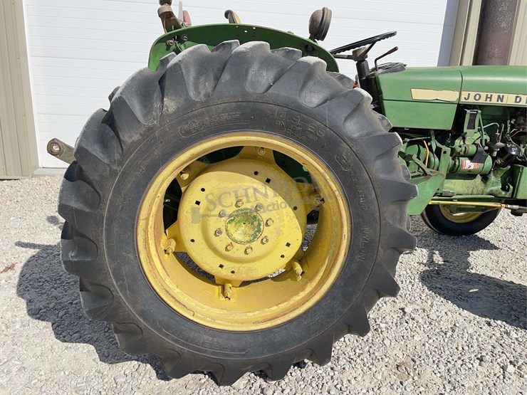 john-deere-2240-image-18