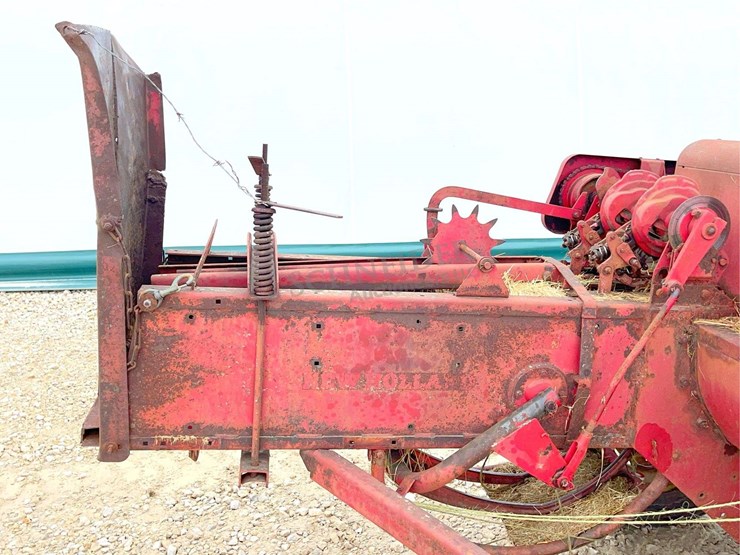 new-holland-67-image-17