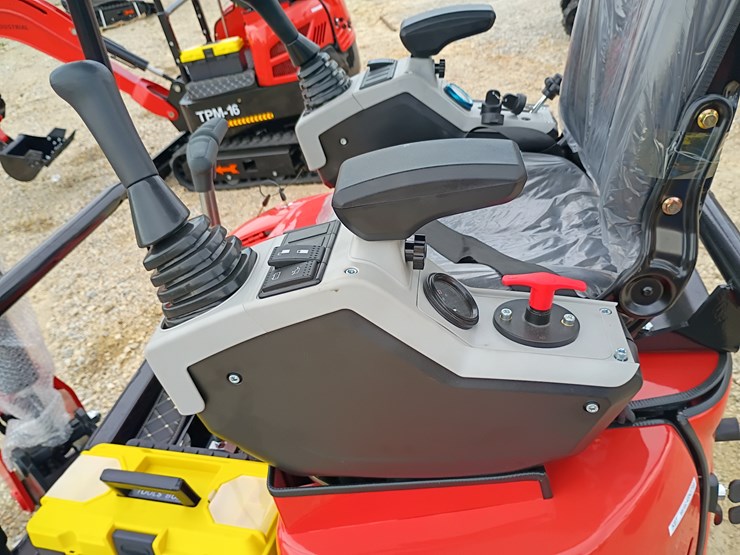 #l57-013-•-2025-tpm-20k-mini-excavator-(diesel)-image-15