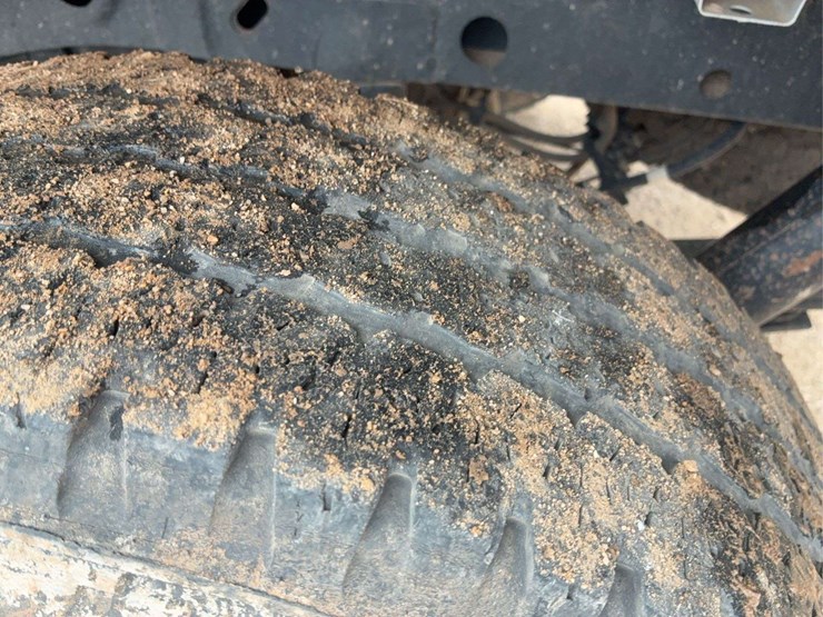 2016-ford-f150-xl-image-18