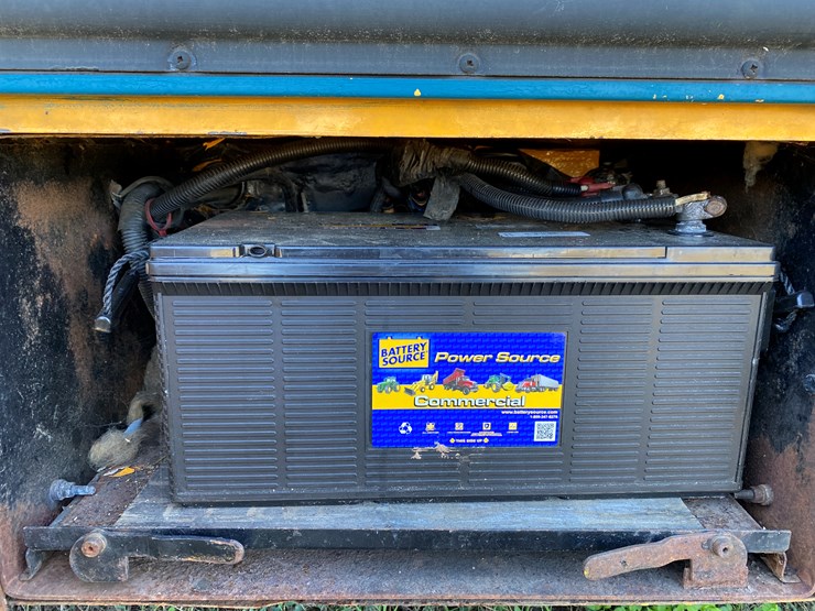 #20-•-#118-•-thomas-school-bus---rv-conversion-image-25