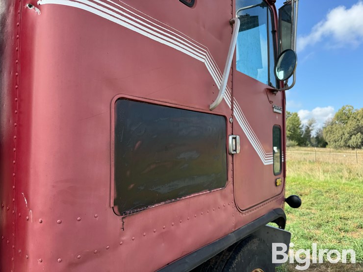 1975-gmc-astro-image-15