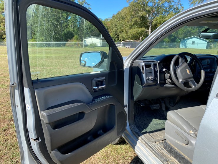 2014-chevrolet-silverado-image-10