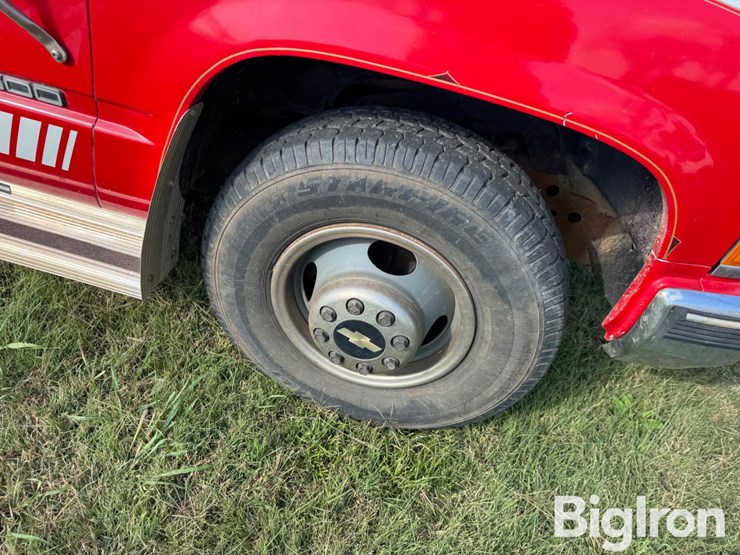 1996-chevrolet-3500-image-19