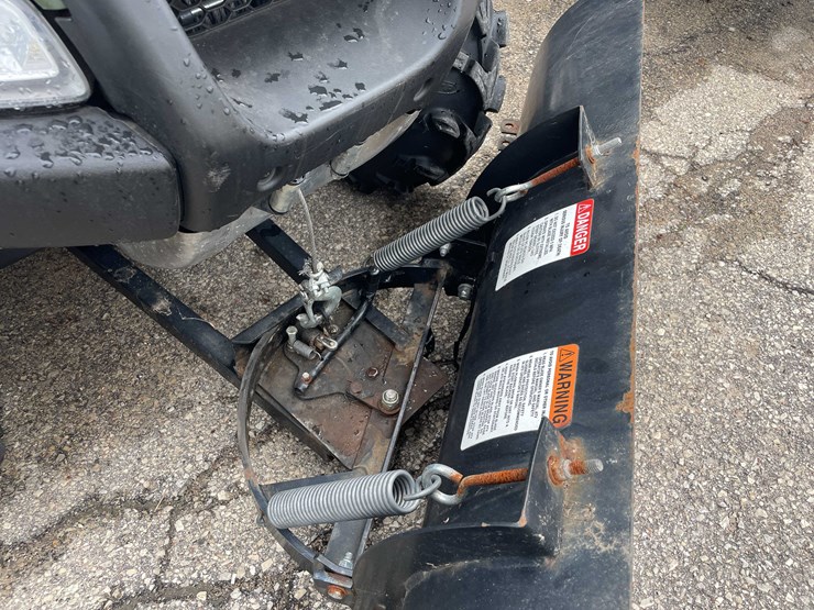 #1381-•-2005-honda-atv-with-snow-plow-(has-registration)-(of)-image-24