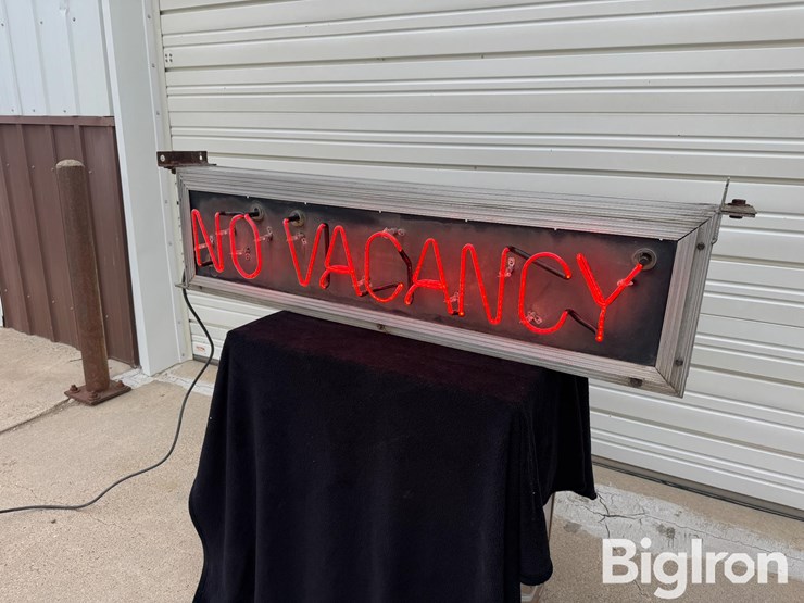 everbrite-no-vacancy-neon-sign-image-1