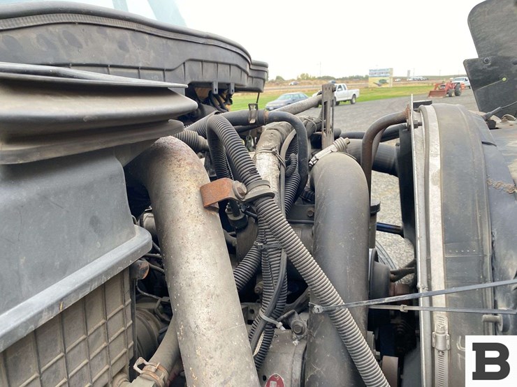 2012-international-durastar-4300-image-35