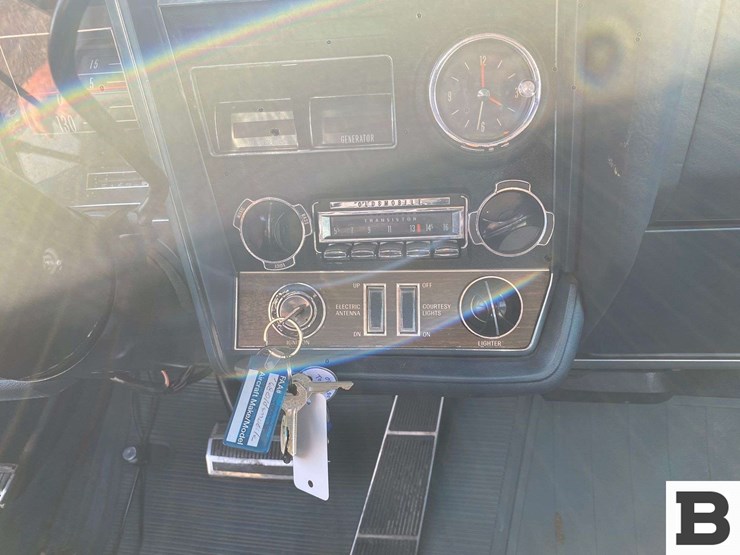 1968-oldsmobile-toronado-coupe-image-24