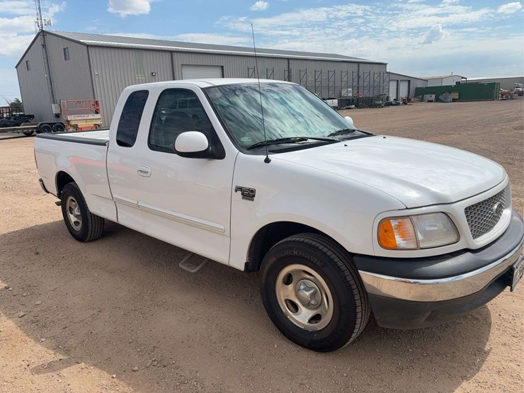 1999-ford-f150-lariat-image-2