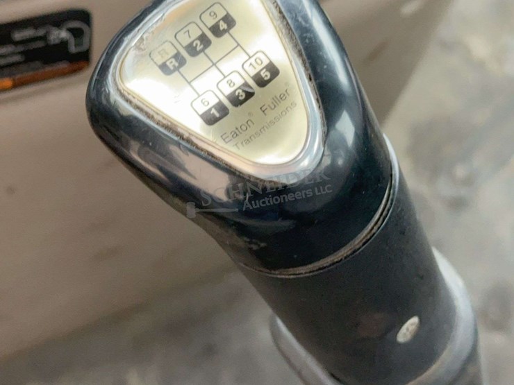 2012-freightliner-cascadia-113-image-70