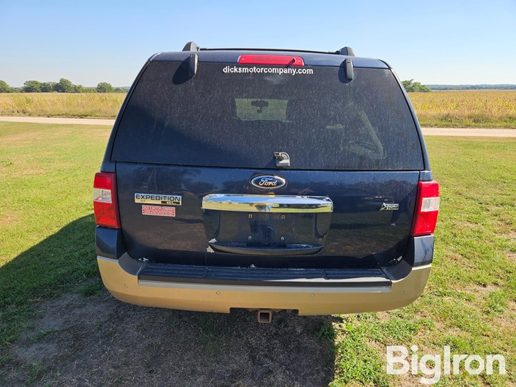 2014-ford-expedition-xlt-image-6