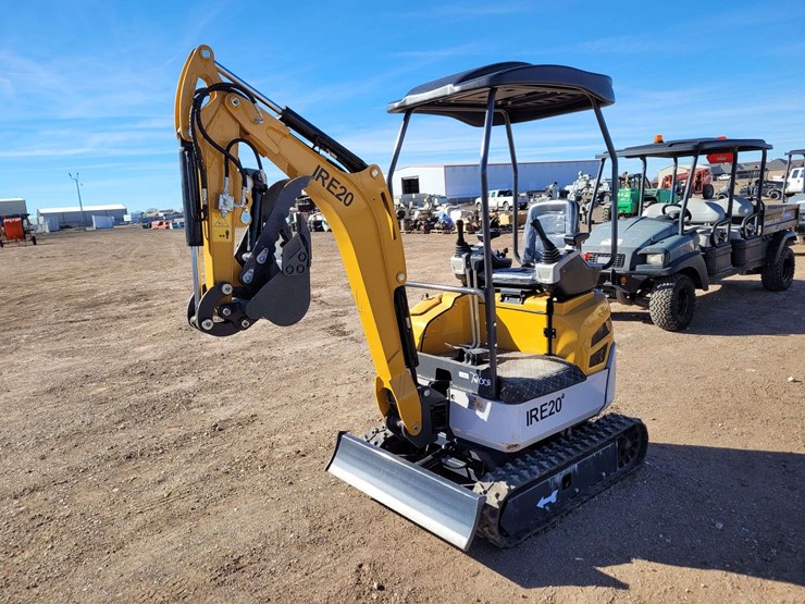 2024-ire20-mini-excavator-image-1