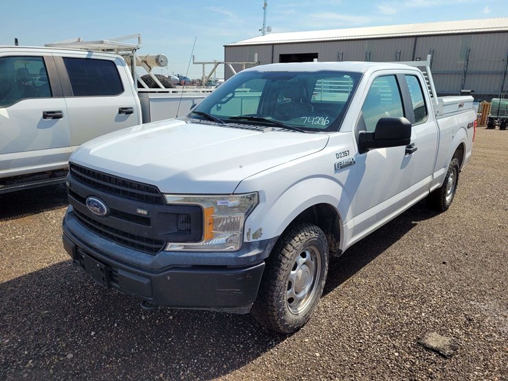 2018-ford-f150-xl-image-1