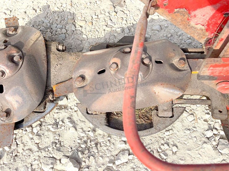 new-holland-617-image-11