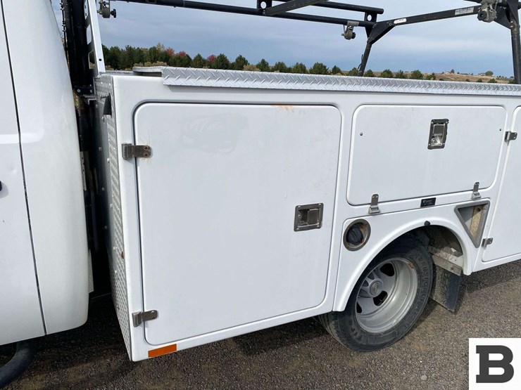 2009-chevrolet-silverado-3500-image-15