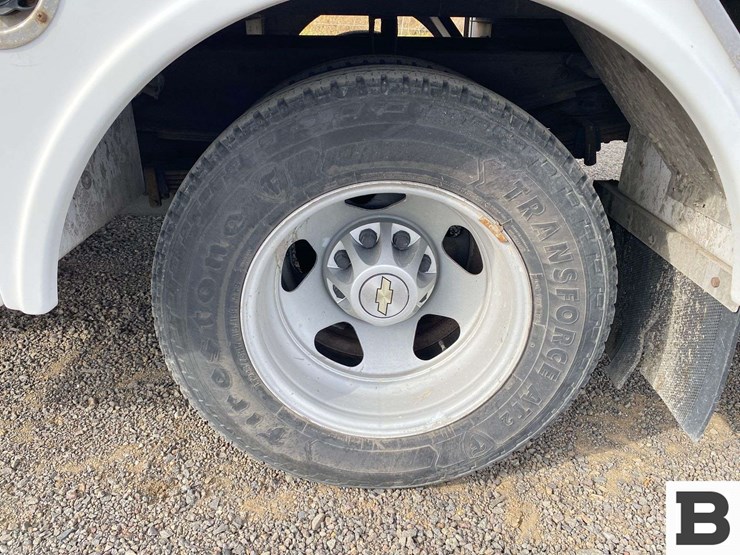 2009-chevrolet-silverado-3500-image-16