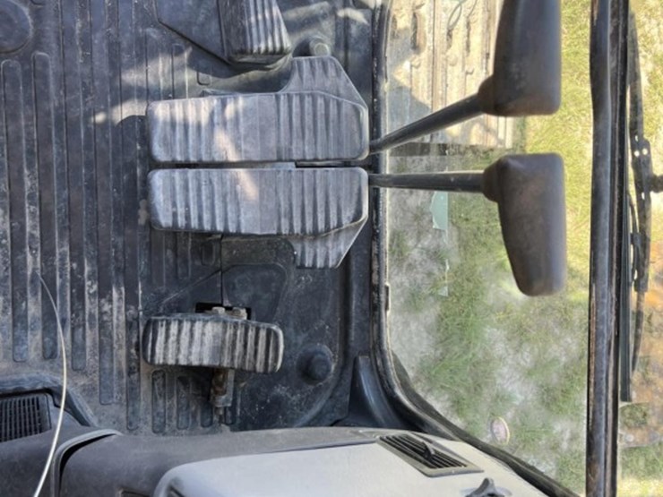 komatsu-pc228us-lc-image-69