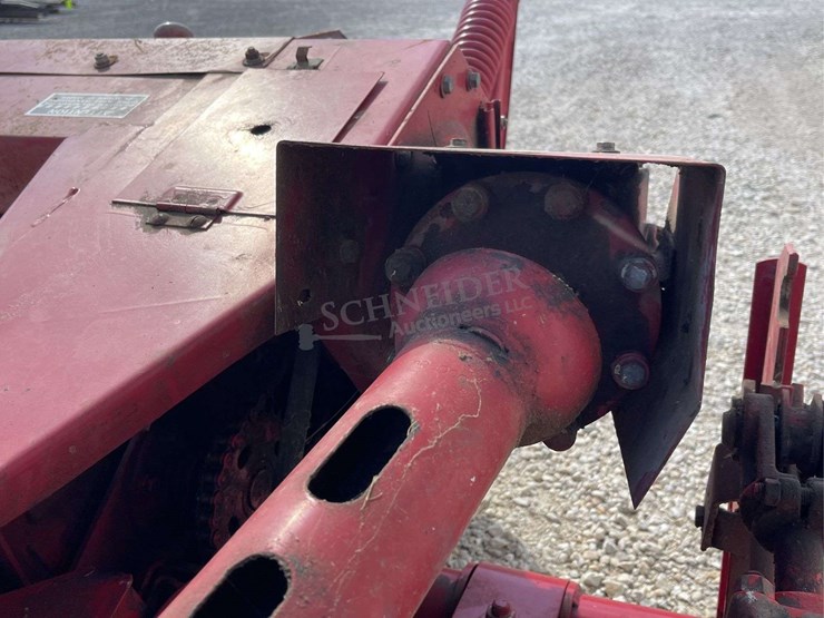 new-holland-472-image-34