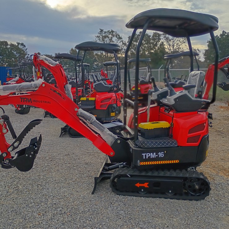 #L57-001 • 2025 TPM-16 Mini Excavator (gasoline)