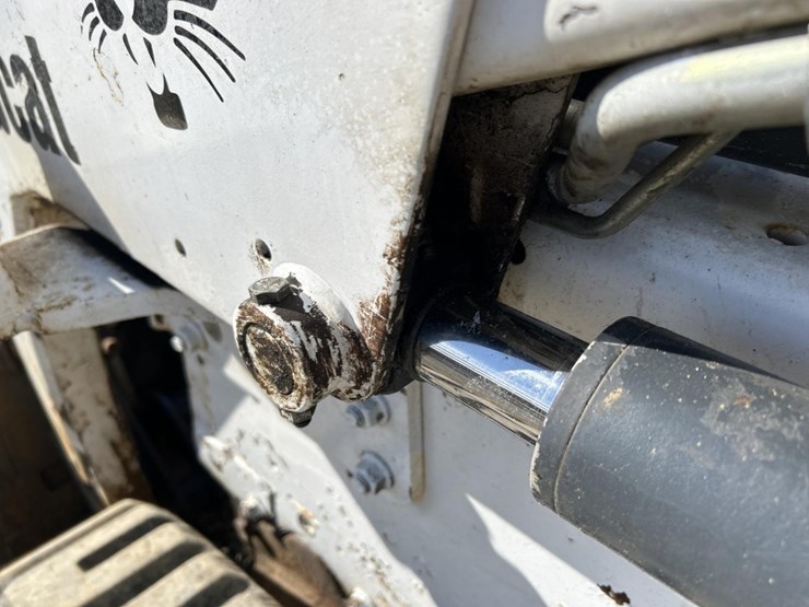 bobcat-t200-image-21