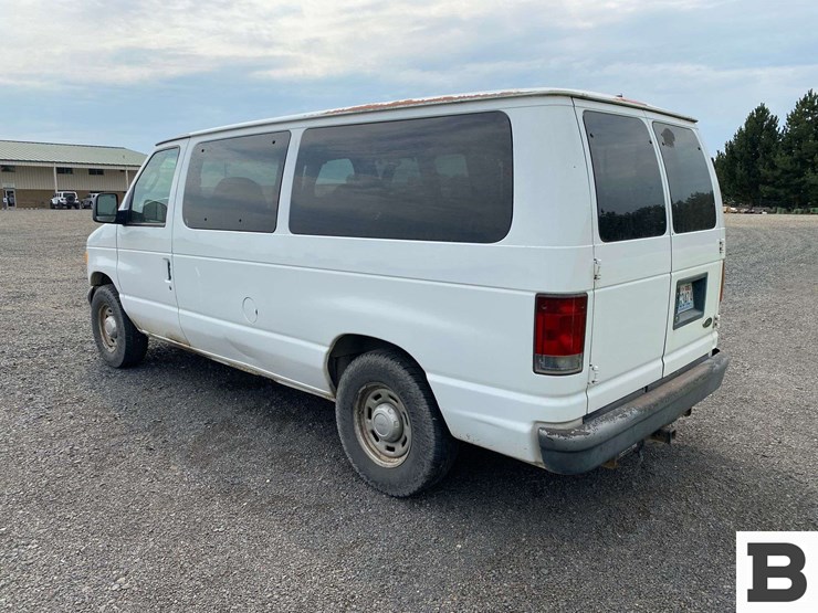 2004-ford-e150-image-3