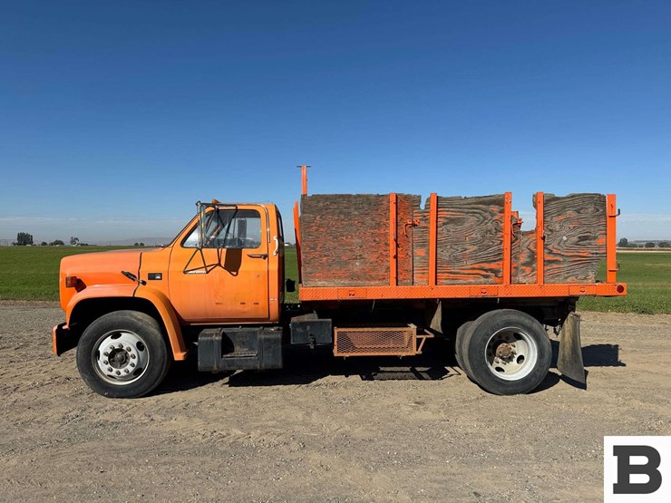 1988-gmc-7000-image-3