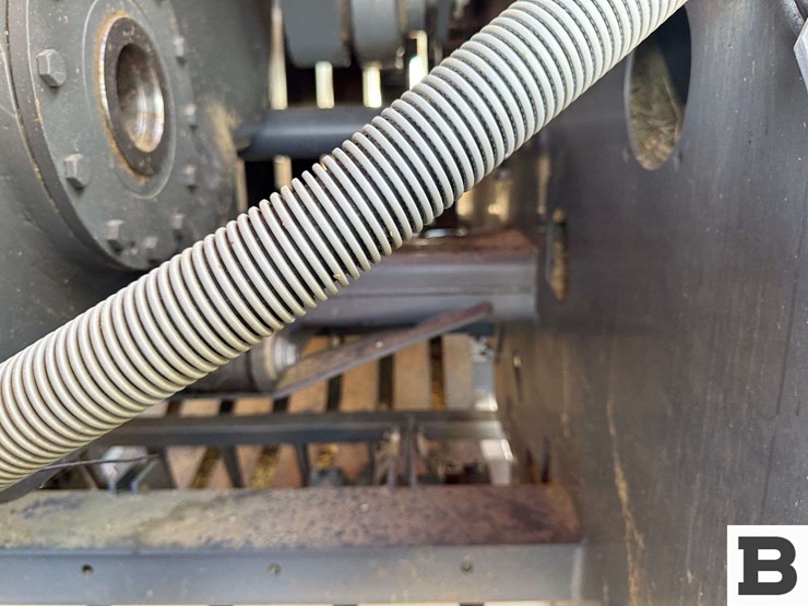 2015-massey-ferguson-2290-image-18