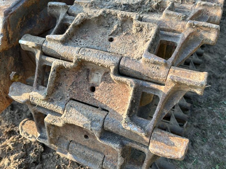 #1752-•-2013-kmc-210ca-track-skidder-image-26