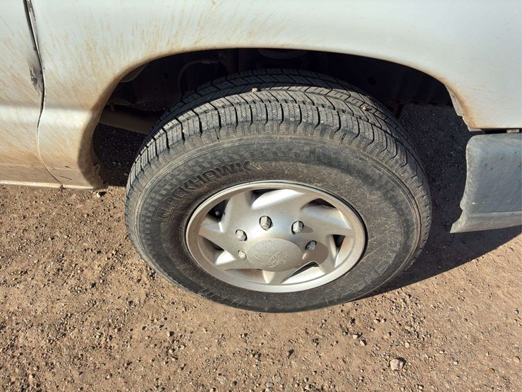 2012-ford-e350-image-15