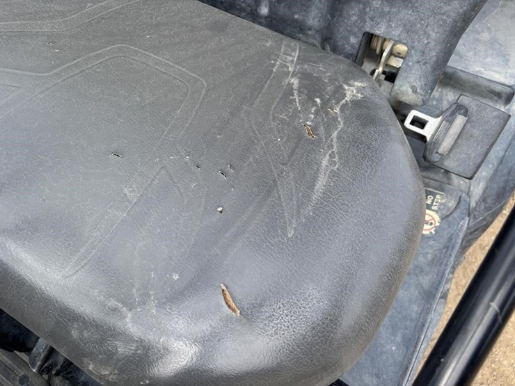 2019-kubota-rtvx1140-image-11