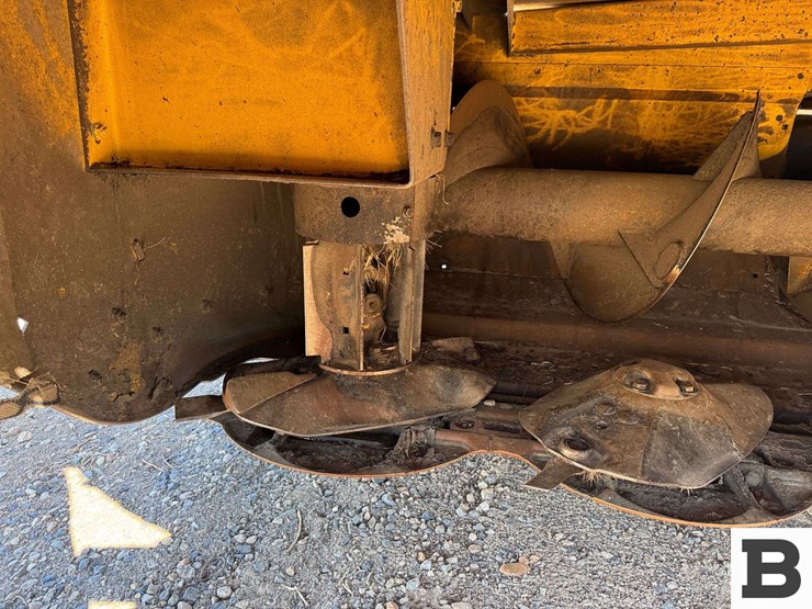 2015-new-holland-speedrower-260-image-14