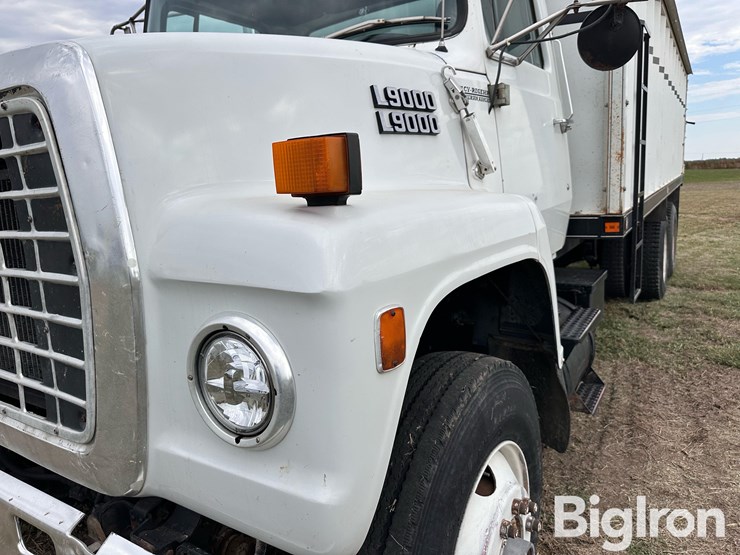 1987-ford-lnt9000-image-10