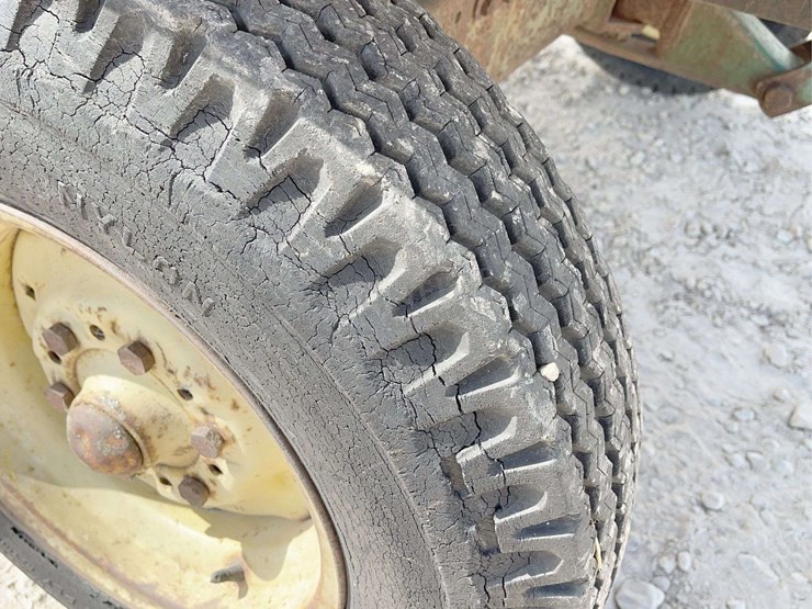 john-deere-1064-image-22