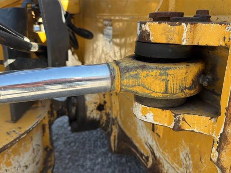 2015-deere-450j-lt-image-36