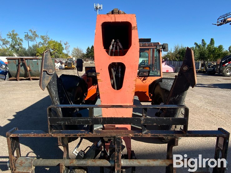 2009-jlg-g10-55a-image-16