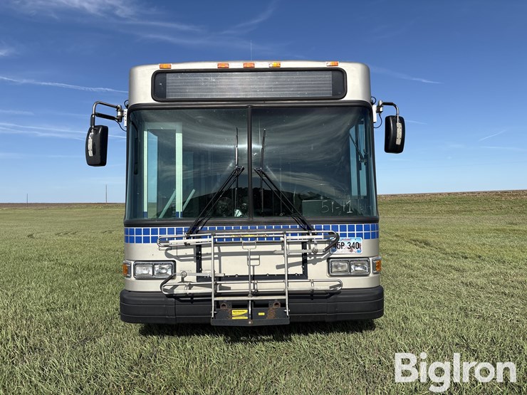 2009-gillig-low-floor-image-2