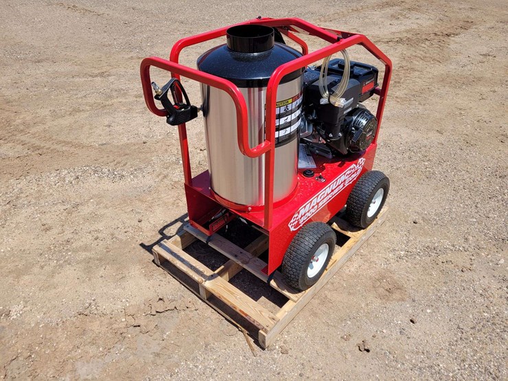 magnum-4000-series-gold-pressure-washer-image-3