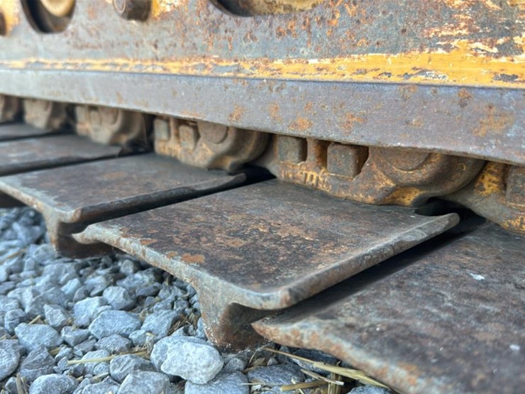 2015-deere-450j-lt-image-24