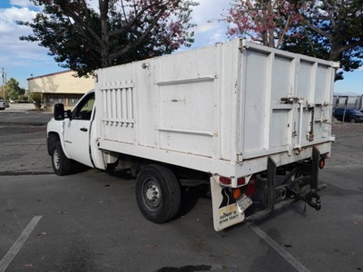 2009-chevrolet-silverado-2500hd-image-3