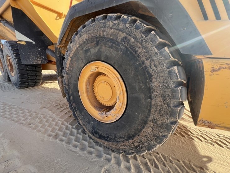 2021-volvo-a60h-image-34