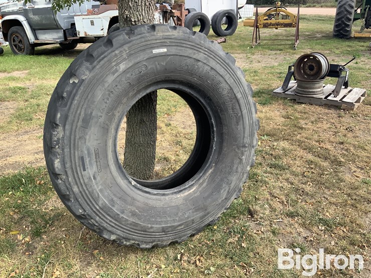 bridgestone-14.00r24-tire-image-1