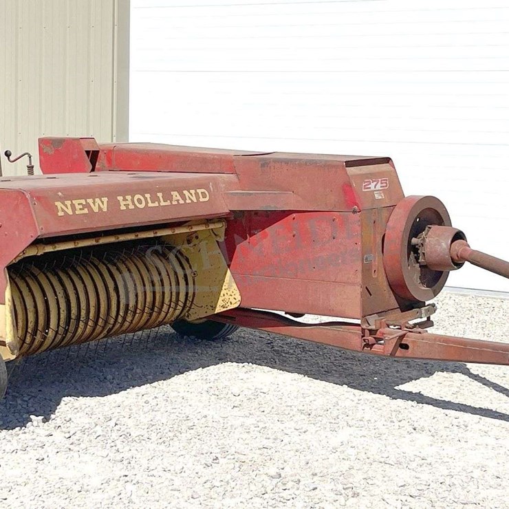 NEW HOLLAND 275