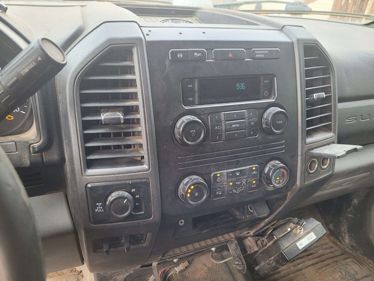 2018-ford-f350-image-12